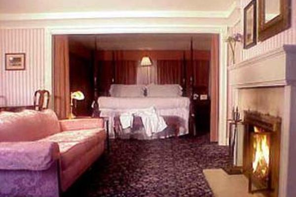 Mendocino Hotel and Garden Suites Mendocino